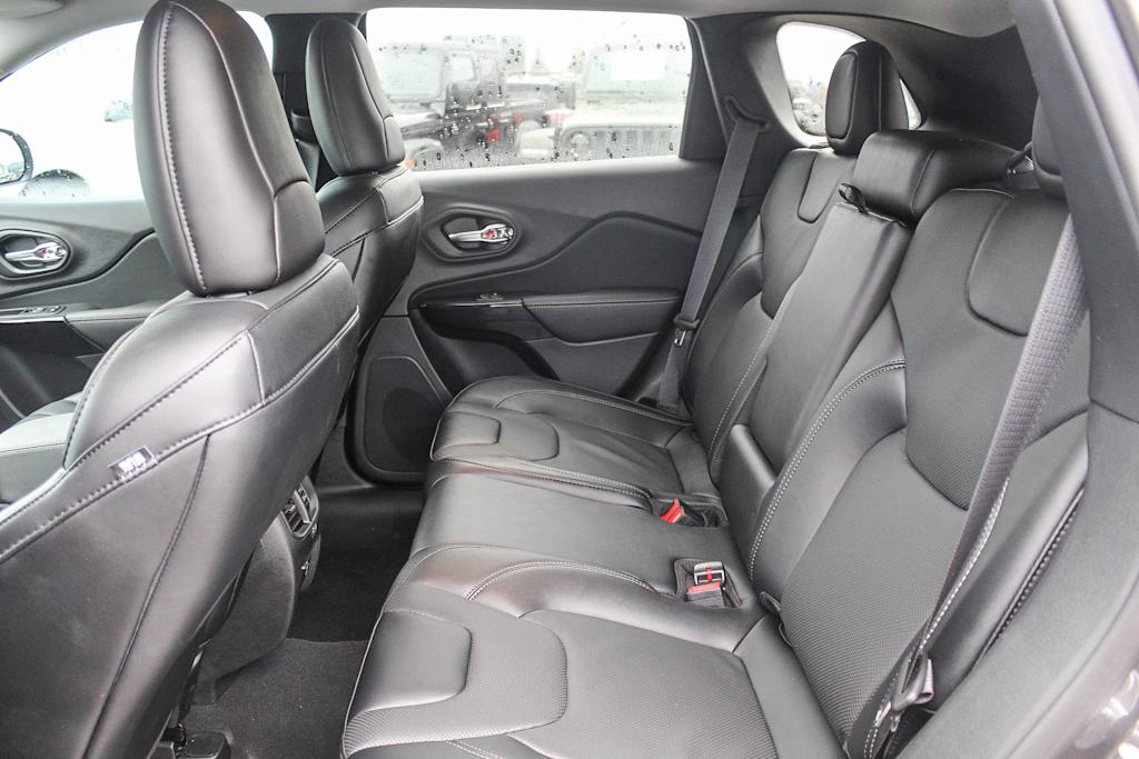 2023 Jeep Cherokee Altitude Lux 14