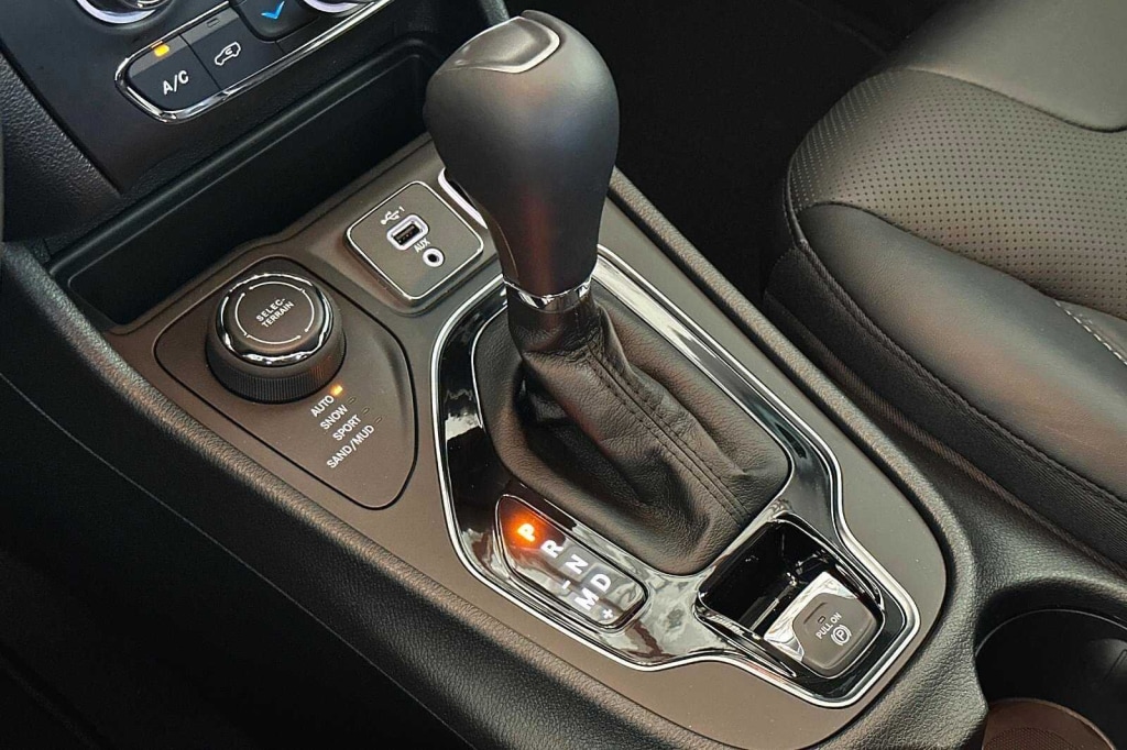 2023 Jeep Cherokee Altitude Lux 17