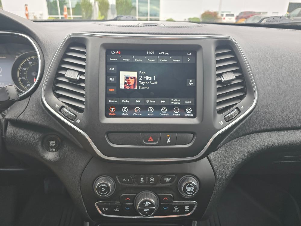 Thumbnail: 2022 Jeep Cherokee - 13