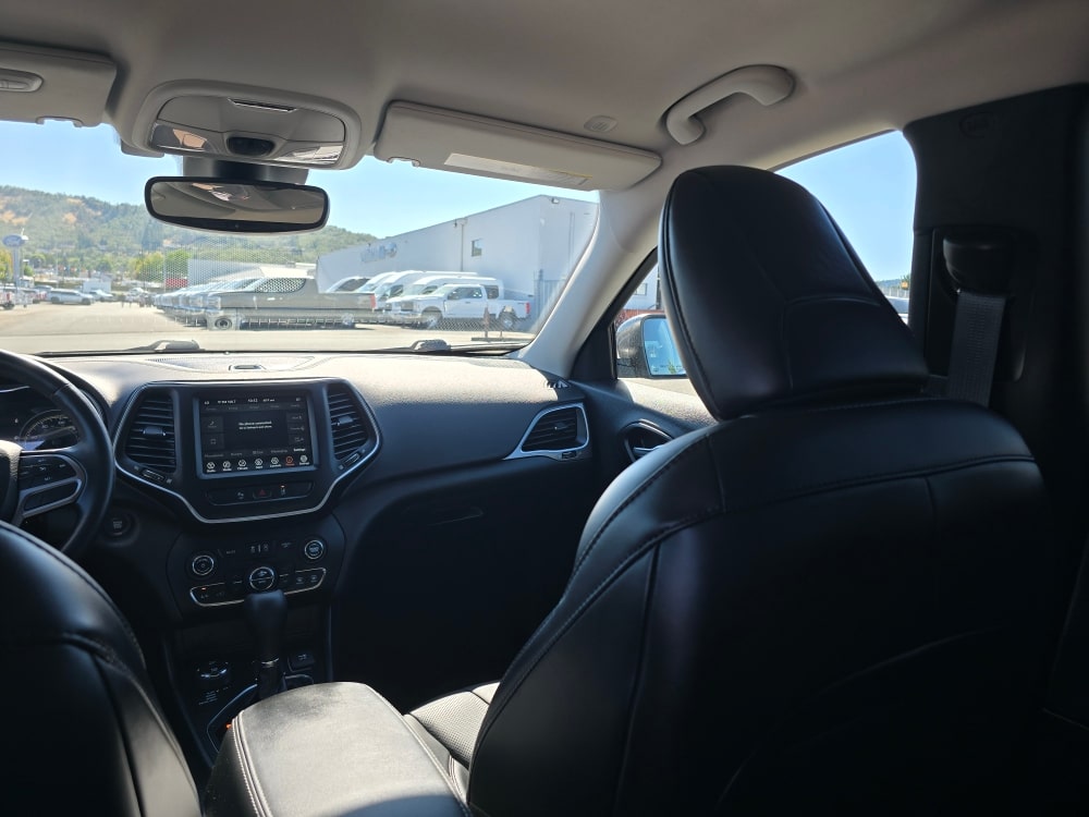 Thumbnail: 2021 Jeep Cherokee - 10