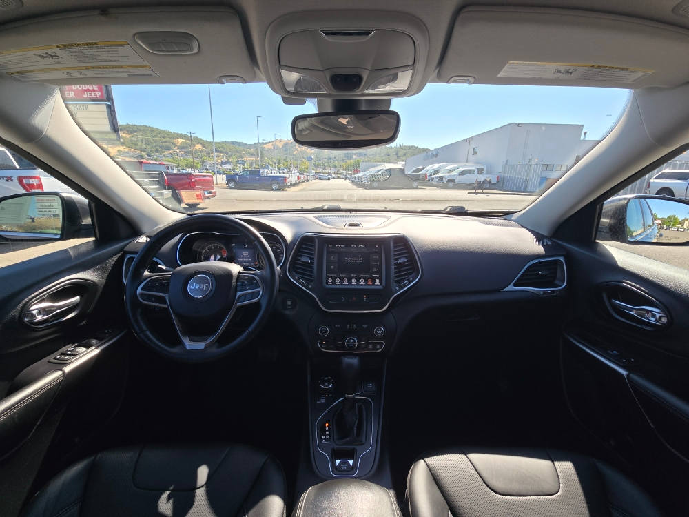 Thumbnail: 2021 Jeep Cherokee - 11