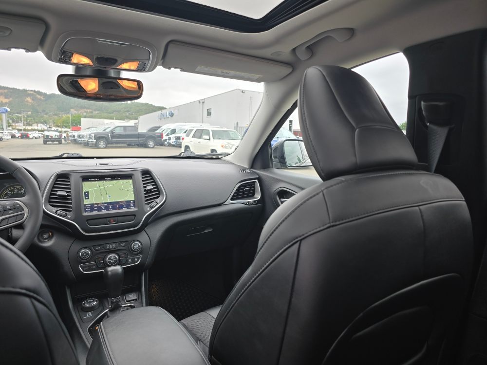 Thumbnail: 2022 Jeep Cherokee - 10