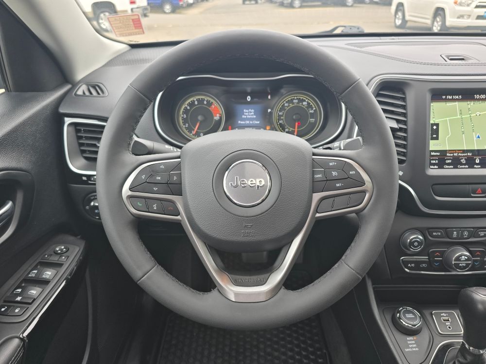 Thumbnail: 2022 Jeep Cherokee - 7