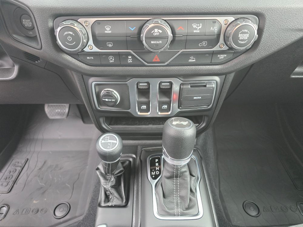 Thumbnail: 2026 Jeep Wrangler - 12