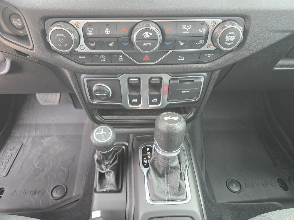Thumbnail: 2026 Jeep Wrangler - 13