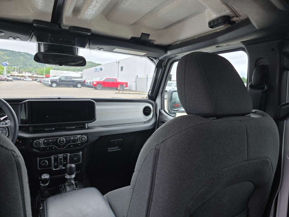 Thumbnail: 2025 Jeep Wrangler - 9