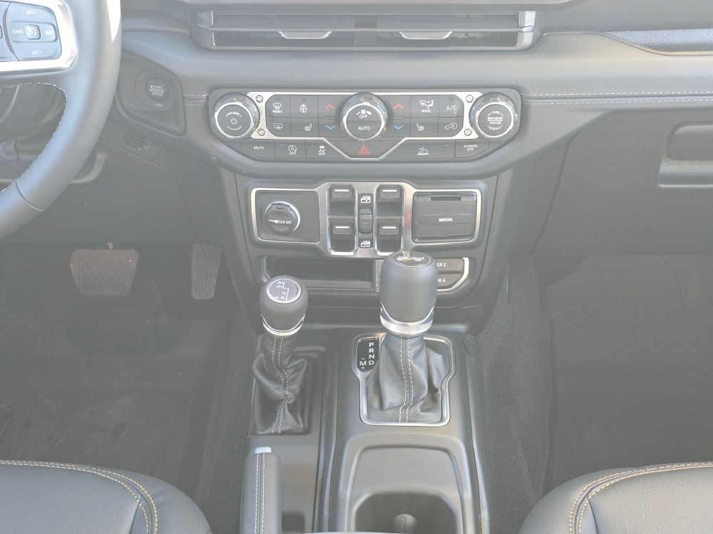 Thumbnail: 2026 Jeep Wrangler - 13