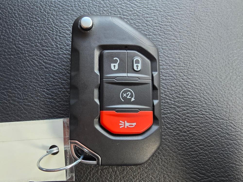 2025 Jeep Wrangler Sport RHD 12
