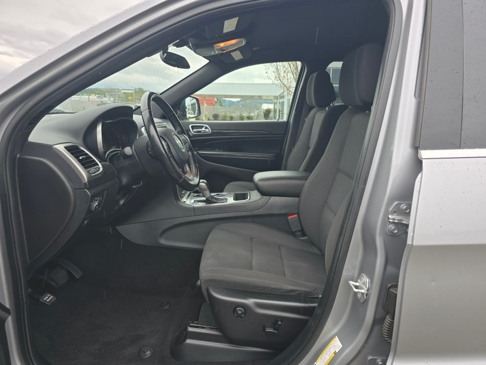 Thumbnail: 2020 Jeep Grand Cherokee - 9
