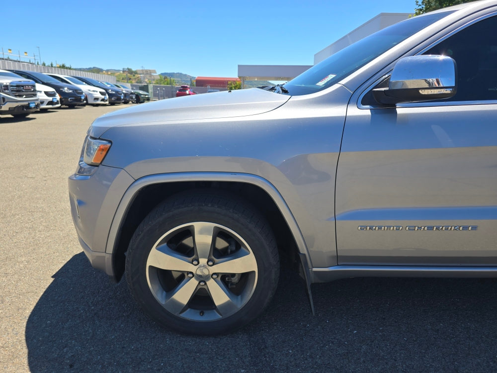Thumbnail: 2014 Jeep Grand Cherokee - 20
