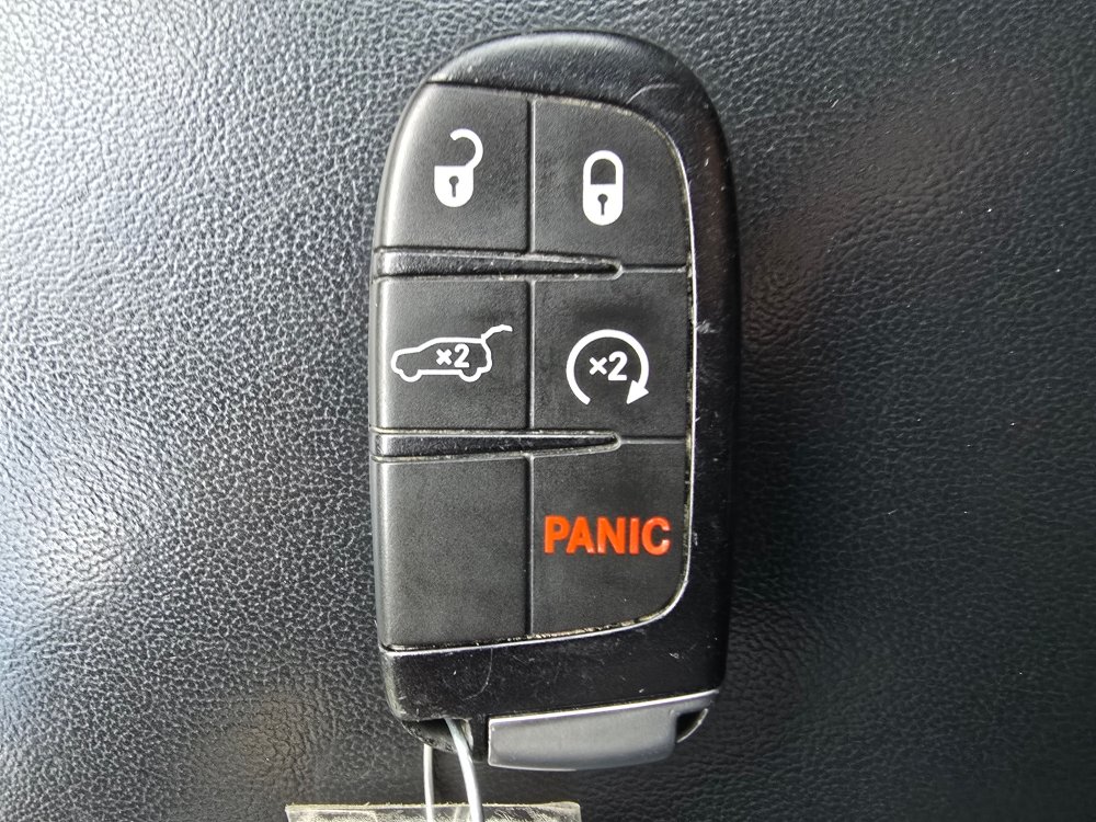 Thumbnail: 2020 Jeep Grand Cherokee - 15