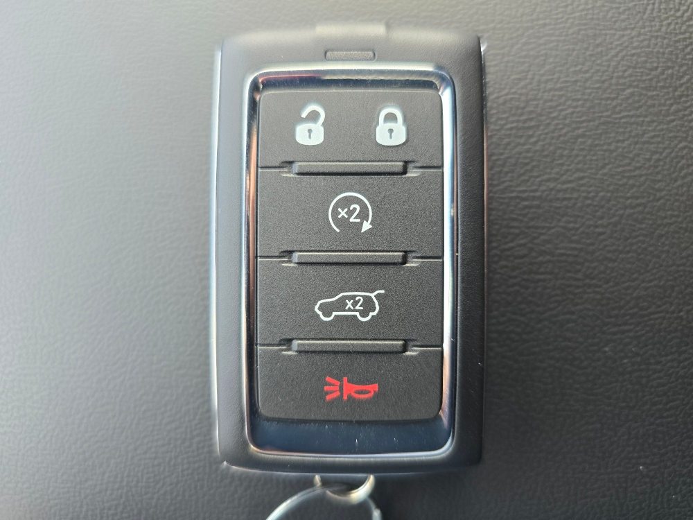 Thumbnail: 2026 Jeep Grand Cherokee - 21