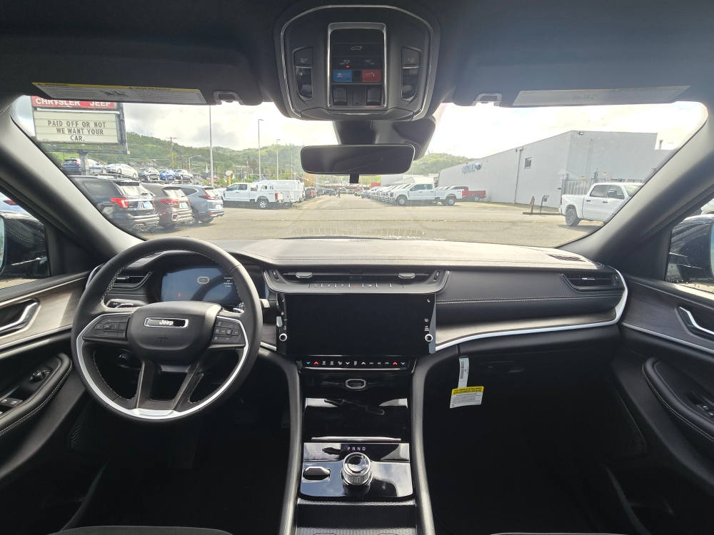Thumbnail: 2026 Jeep Grand Cherokee - 11