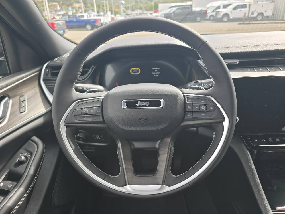 Thumbnail: 2026 Jeep Grand Cherokee - 7