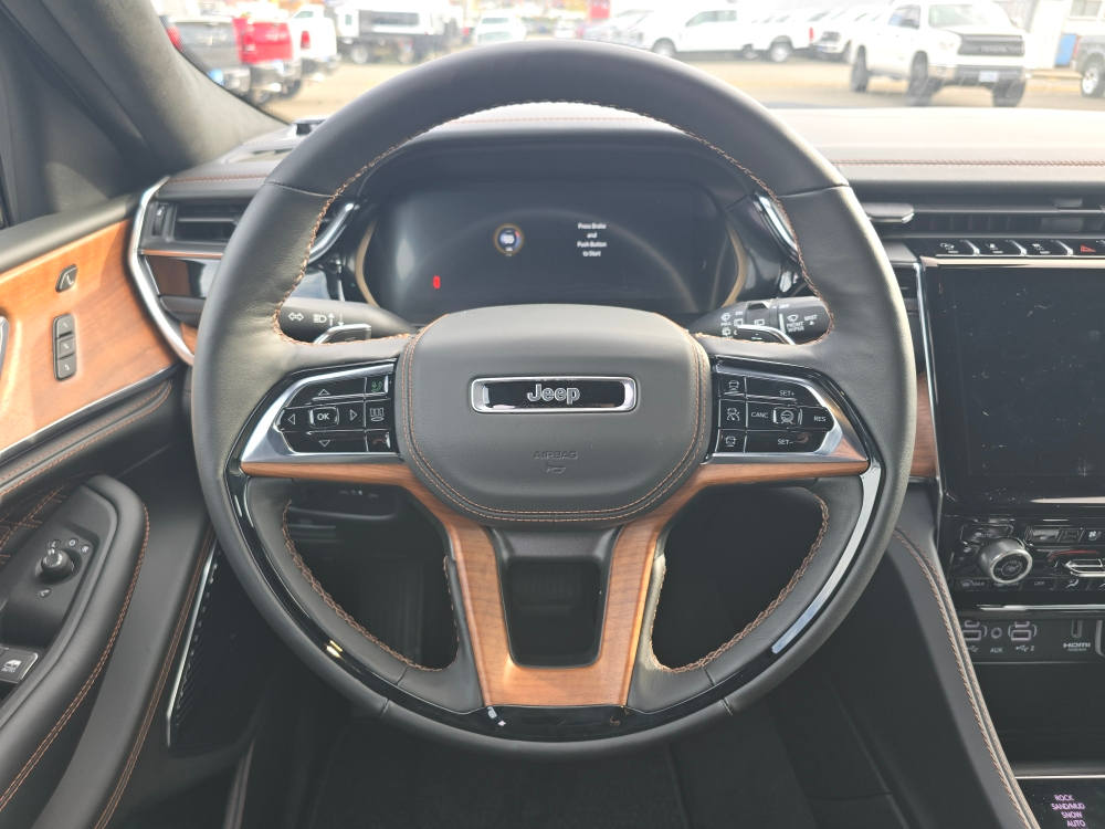 Thumbnail: 2025 Jeep Grand Cherokee L - 7