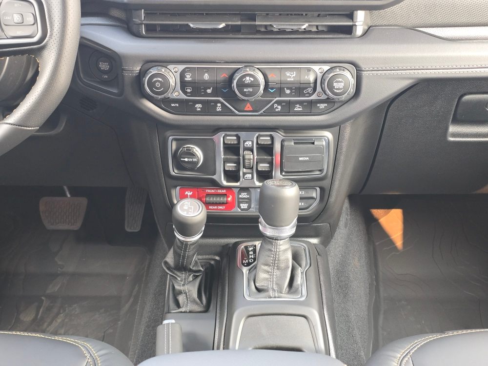 Thumbnail: 2025 Jeep Wrangler - 13