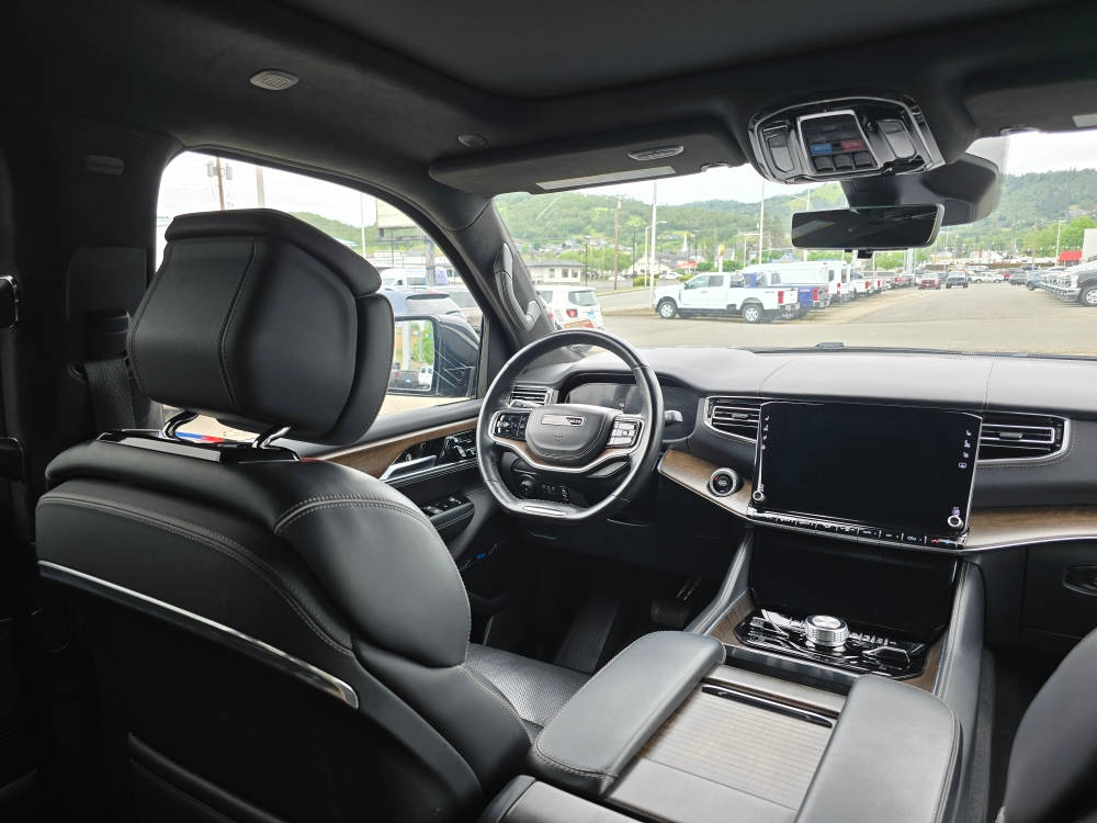 Thumbnail: 2023 Jeep Grand Wagoneer - 2