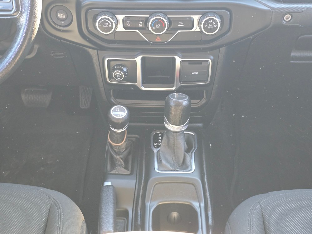 Thumbnail: 2020 Jeep Gladiator - 14