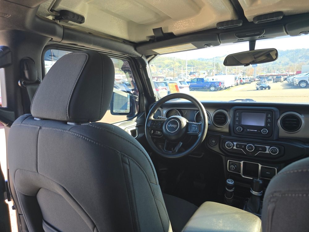 Thumbnail: 2020 Jeep Gladiator - 2