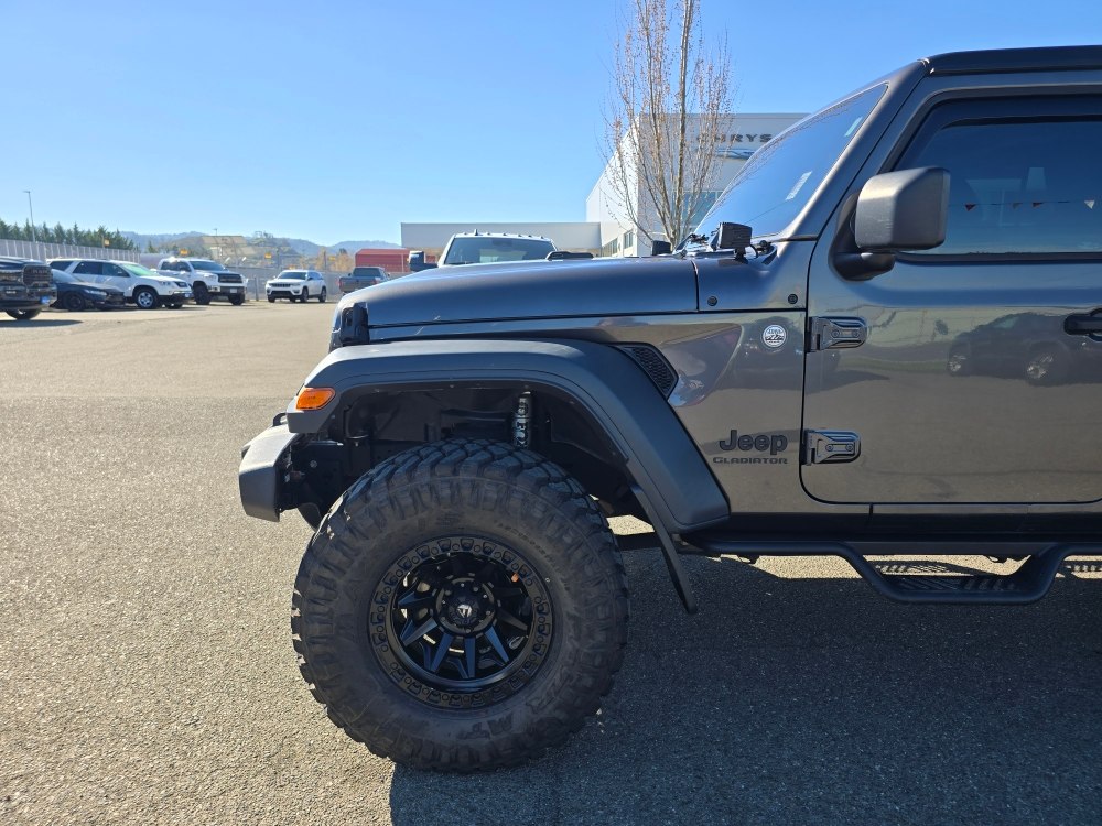 Thumbnail: 2020 Jeep Gladiator - 7