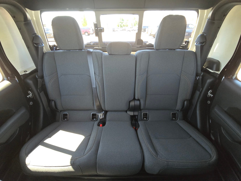 Thumbnail: 2025 Jeep Gladiator - 20