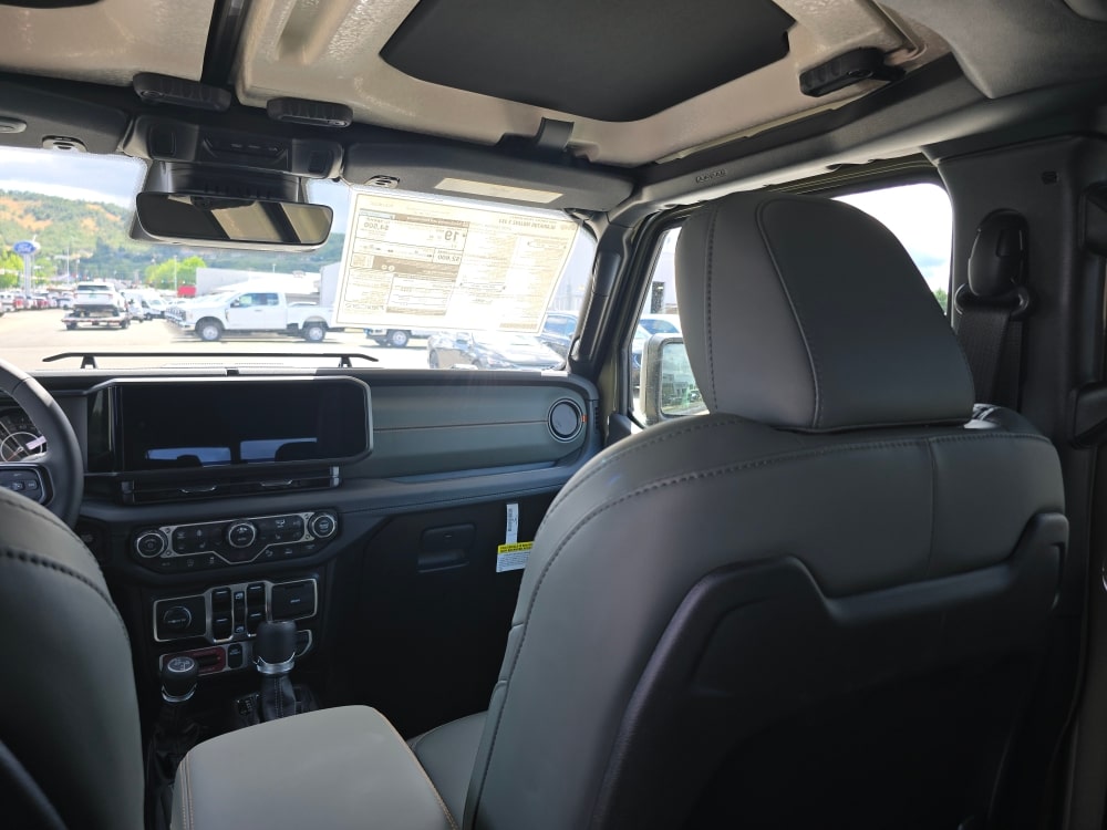Thumbnail: 2026 Jeep Gladiator - 9