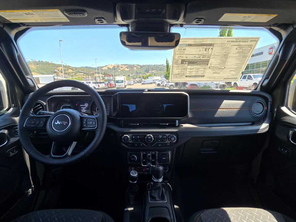 Thumbnail: 2025 Jeep Gladiator - 11