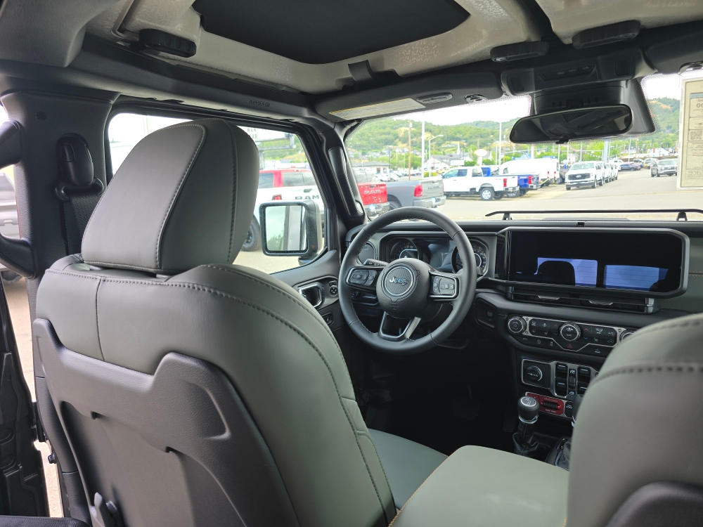 Thumbnail: 2026 Jeep Gladiator - 2
