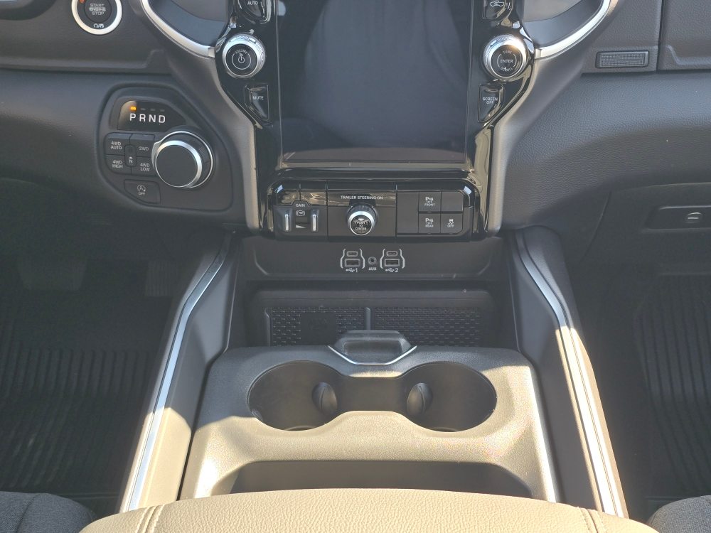 Thumbnail: 2026 RAM 1500 - 18