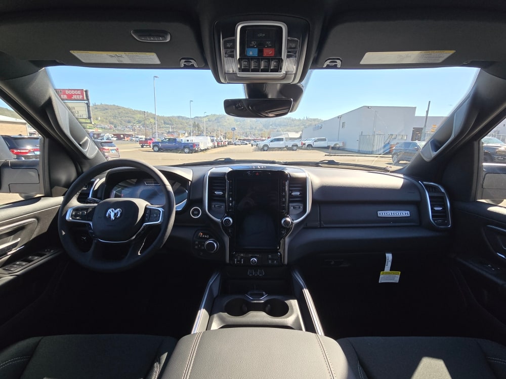 Thumbnail: 2026 RAM 1500 - 7