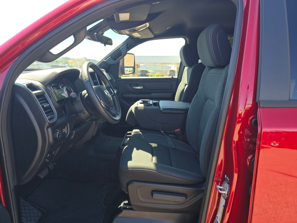 Thumbnail: 2026 RAM 1500 - 9