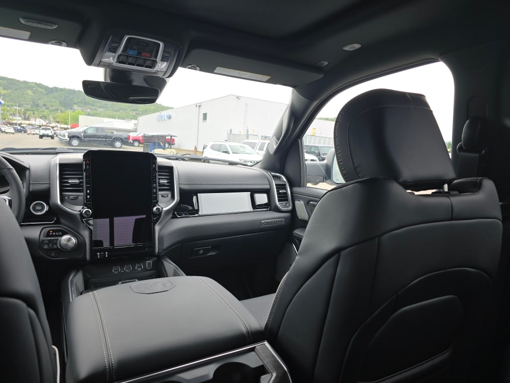 Thumbnail: 2026 RAM 1500 - 18