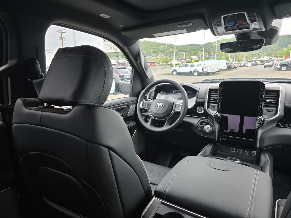Thumbnail: 2026 RAM 1500 - 9
