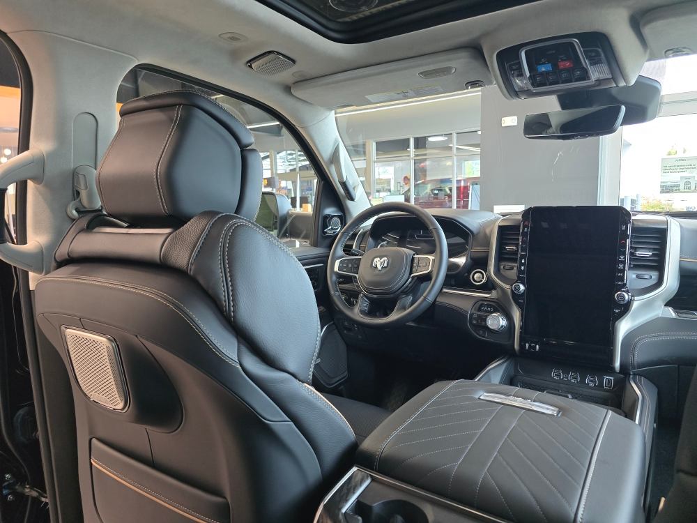 Thumbnail: 2026 RAM 1500 - 9