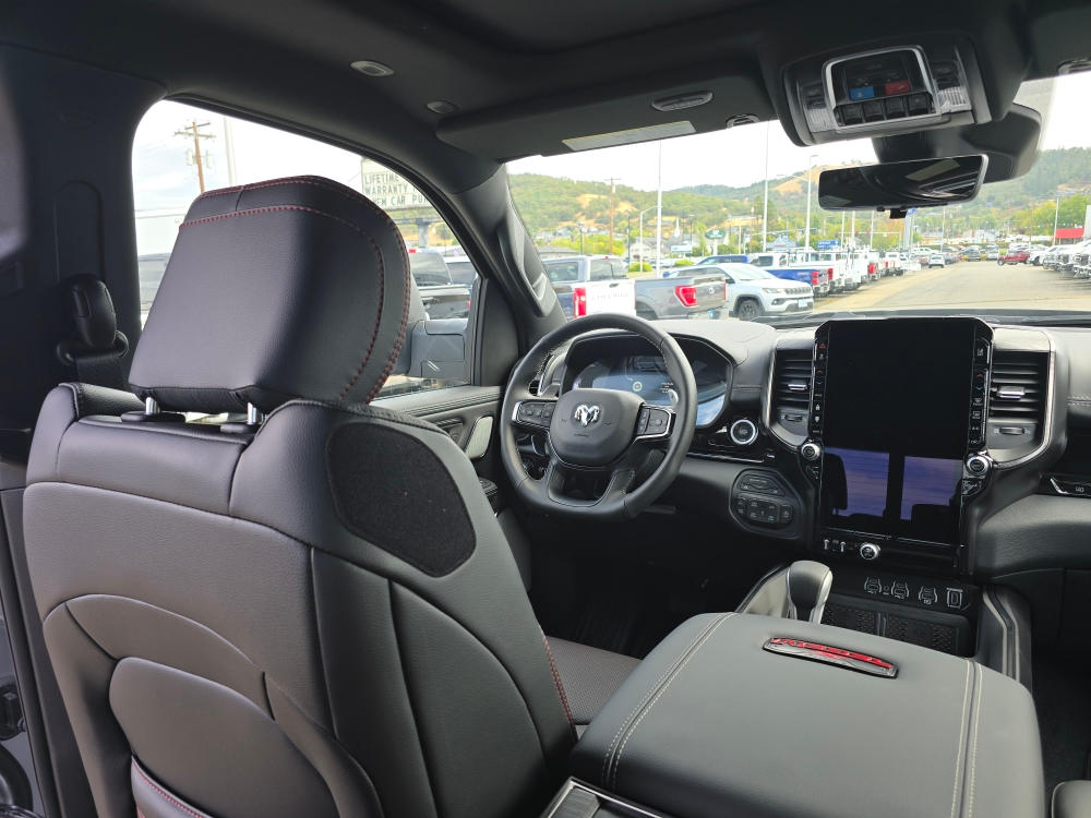 Thumbnail: 2026 RAM 1500 - 9