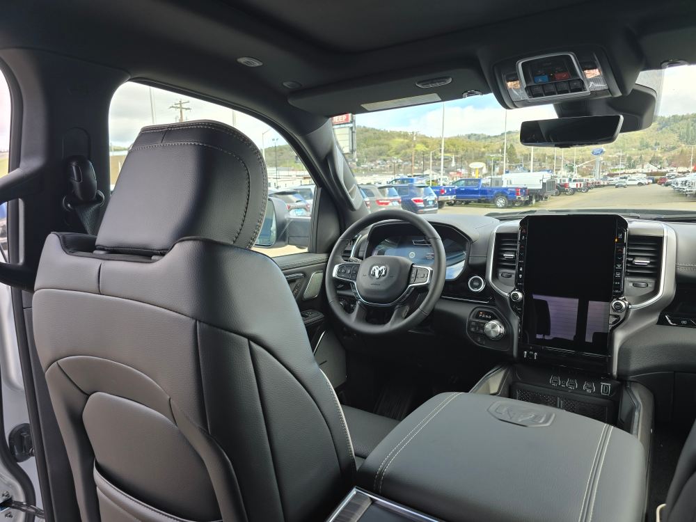 Thumbnail: 2026 RAM 1500 - 9