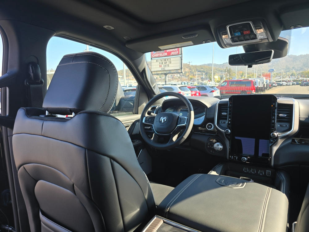 Thumbnail: 2026 RAM 1500 - 9