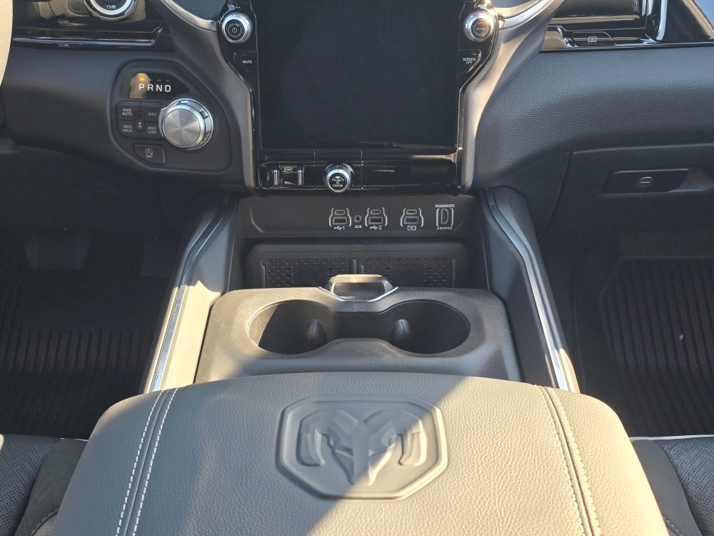 Thumbnail: 2026 RAM 1500 - 18