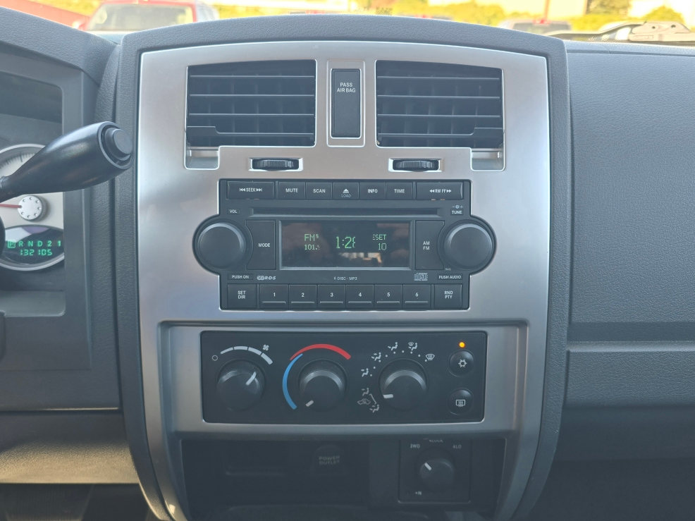 2005 Dodge Dakota Laramie - Photo 13