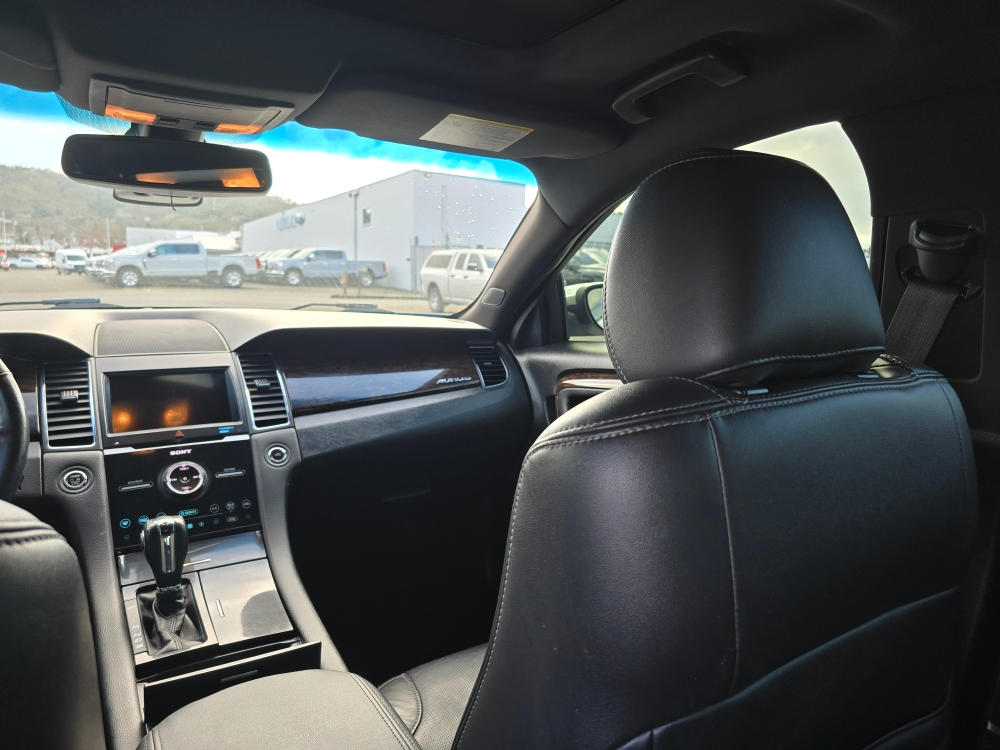 Thumbnail: 2018 Ford Taurus - 9