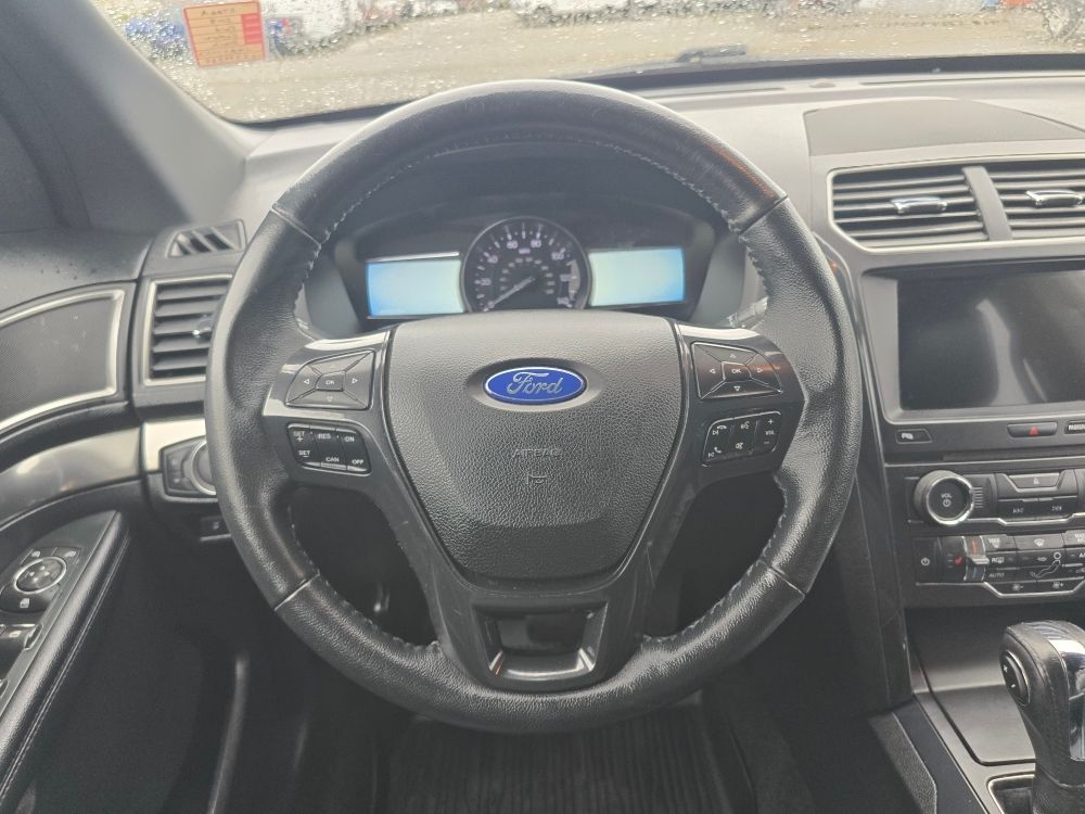 Thumbnail: 2018 Ford Explorer - 7