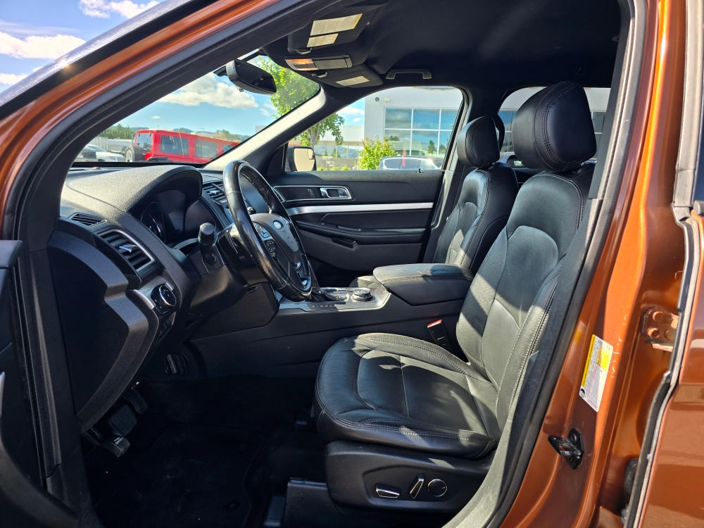 Thumbnail: 2017 Ford Explorer - 8