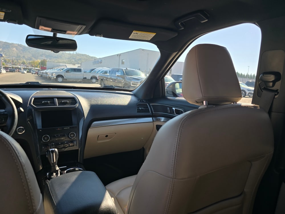 Thumbnail: 2019 Ford Explorer - 9
