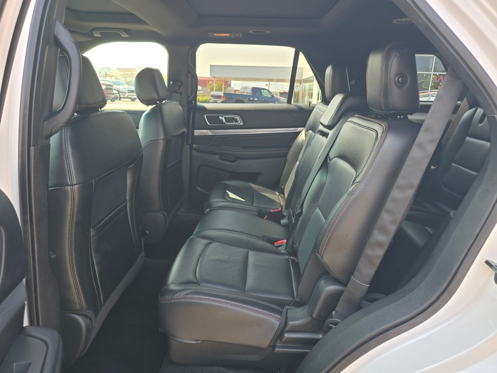Thumbnail: 2017 Ford Explorer - 9