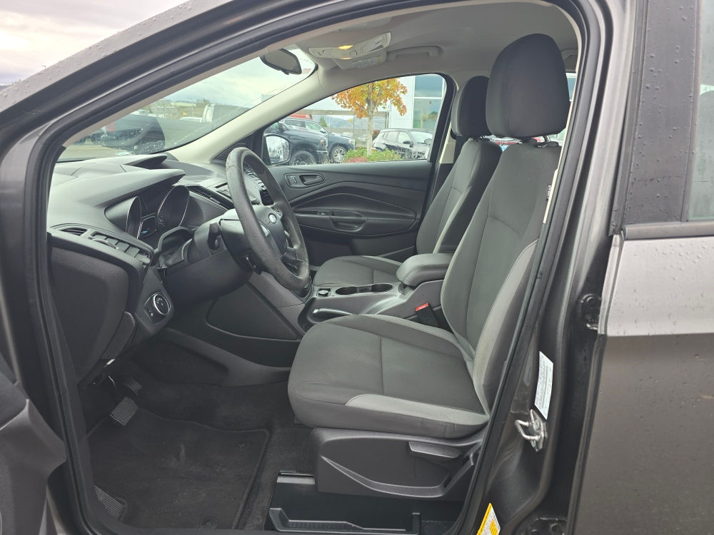 Thumbnail: 2016 Ford Escape - 8