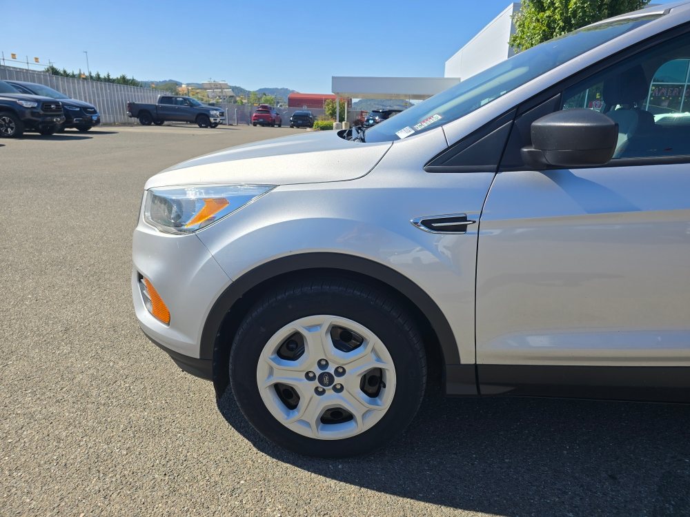 Thumbnail: 2017 Ford Escape - 20