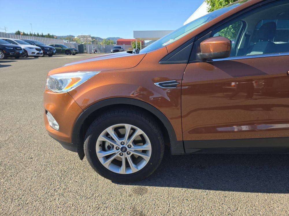 Thumbnail: 2017 Ford Escape - 5