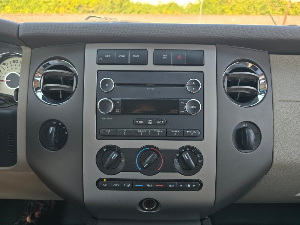 Thumbnail: 2013 Ford Expedition - 12