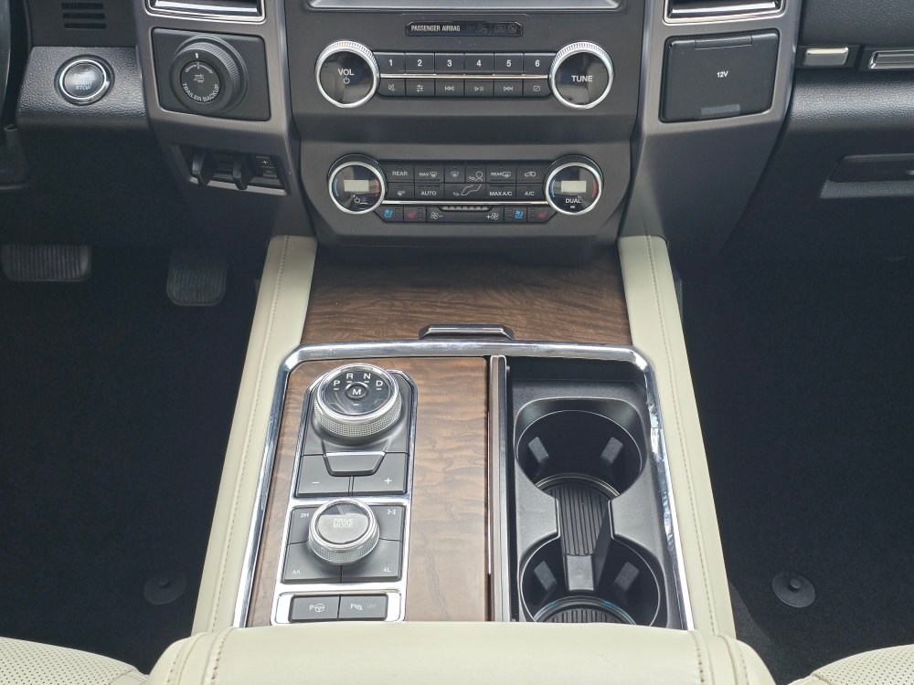 Thumbnail: 2019 Ford Expedition - 12