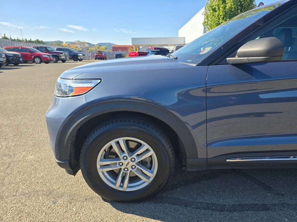 Thumbnail: 2021 Ford Explorer - 4